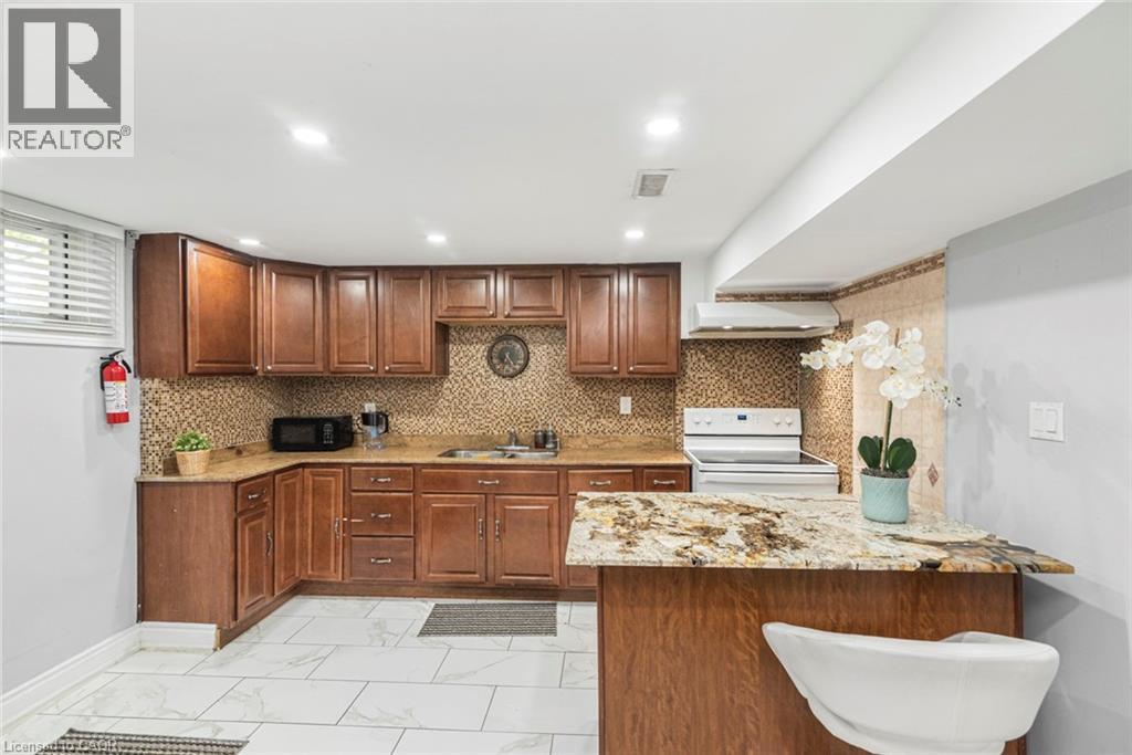 33 ALDERNEY Avenue - 37