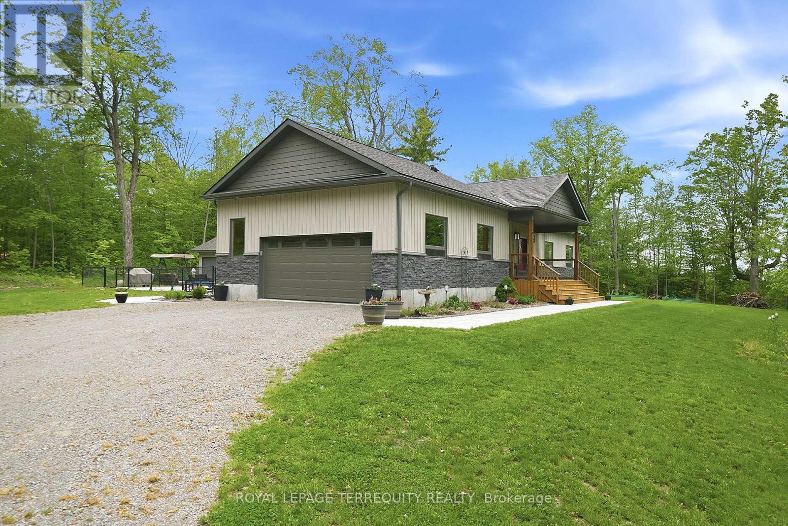 218 CAMPBELL ROAD - 2