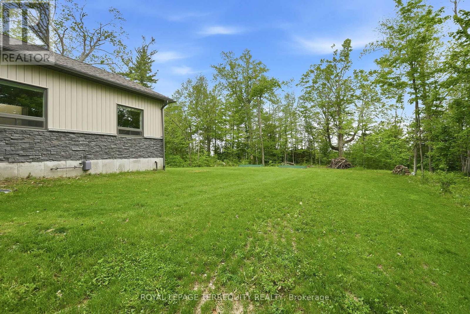 218 CAMPBELL ROAD - 36