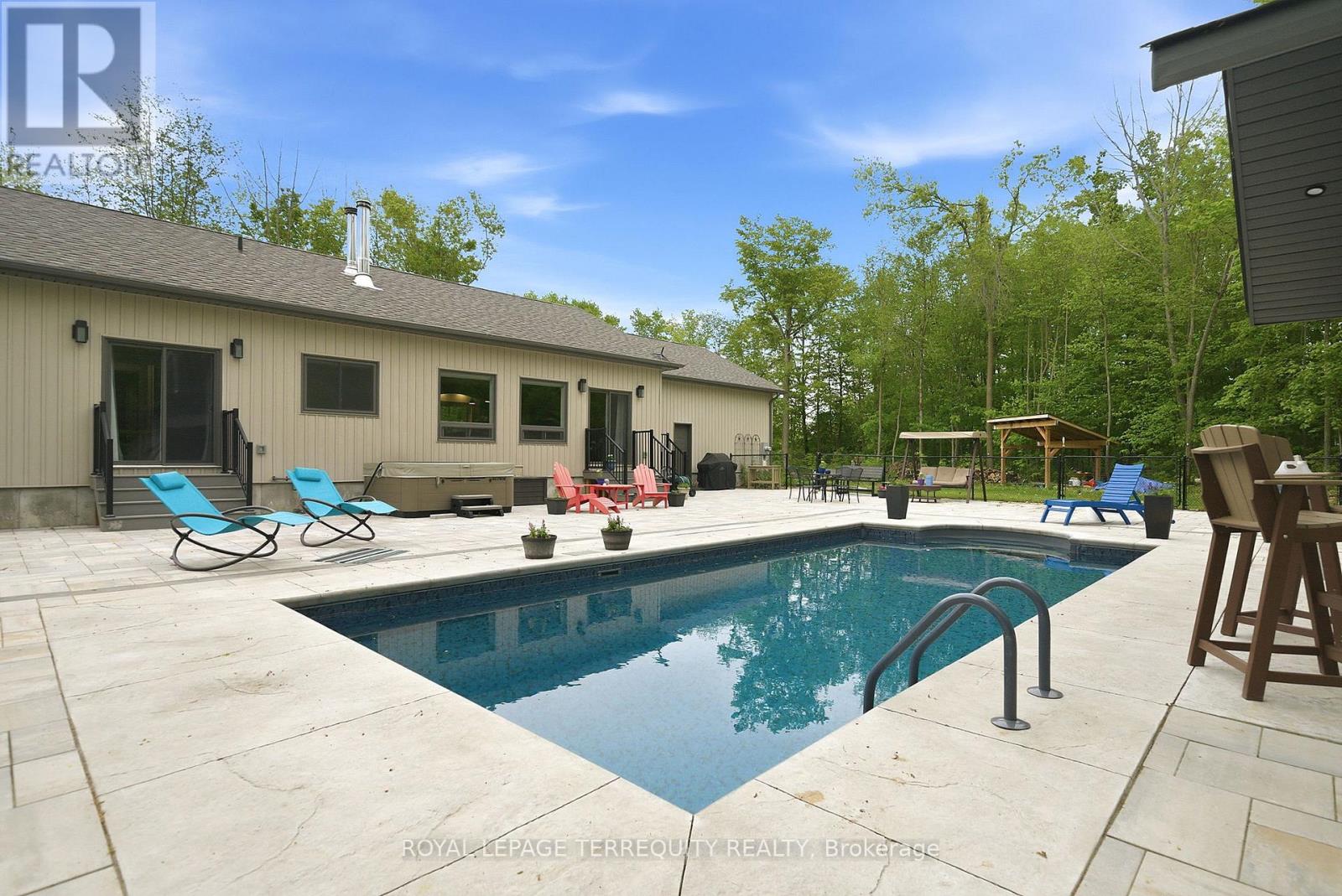 218 CAMPBELL ROAD - 47