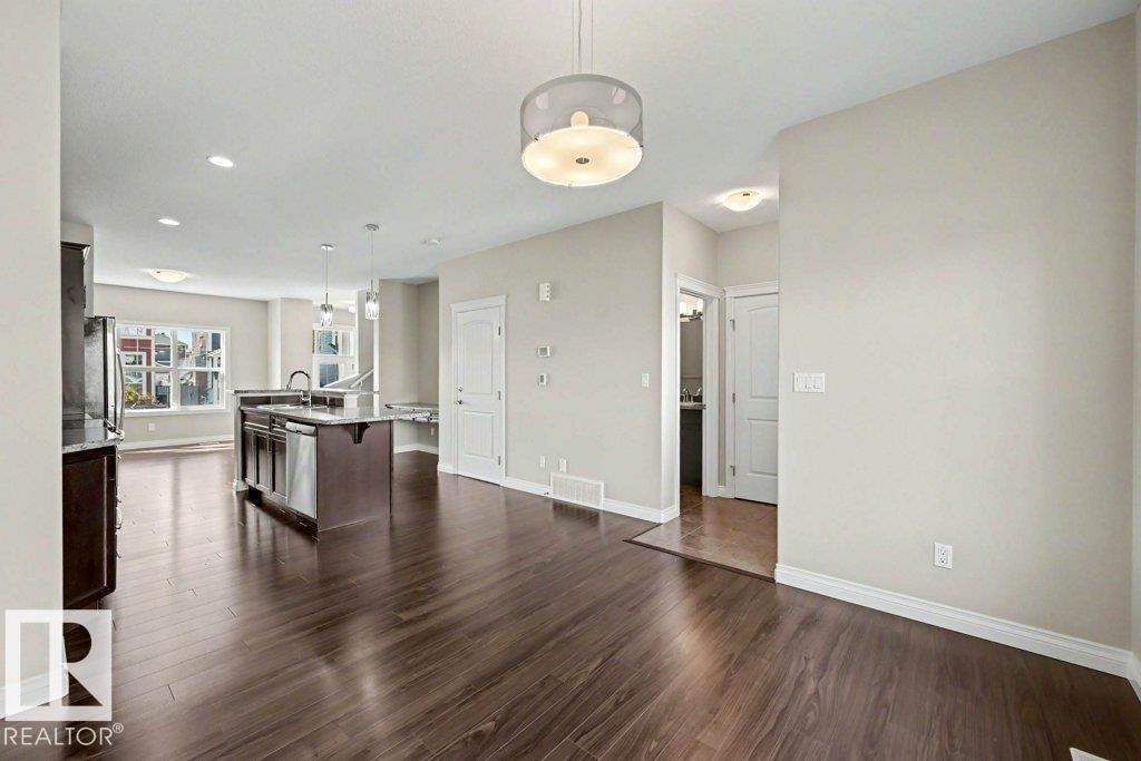 2 SIMMONDS PL — photo 20