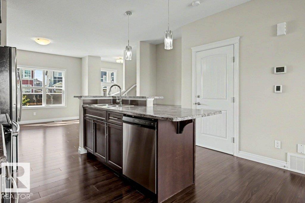2 SIMMONDS PL — photo 17