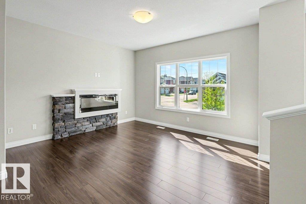 2 SIMMONDS PL — photo 10