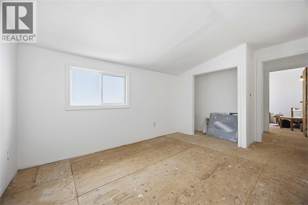 463 CONFEDERATION STREET - 29