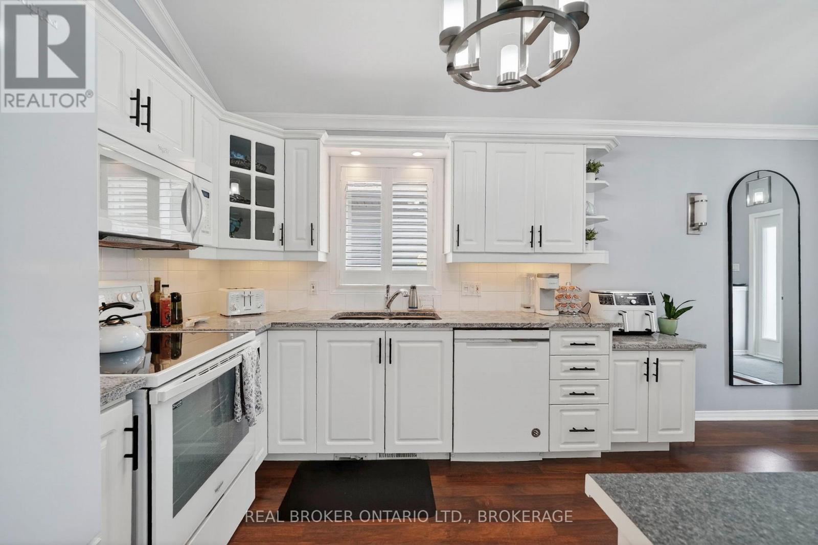 1526 FRANK COURT - 10