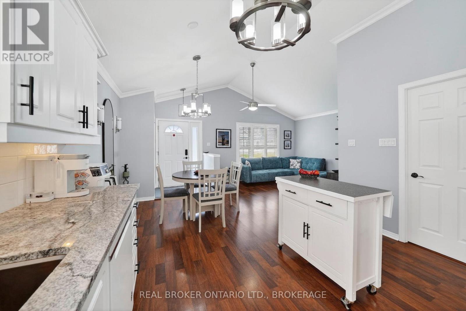 1526 FRANK COURT - 11