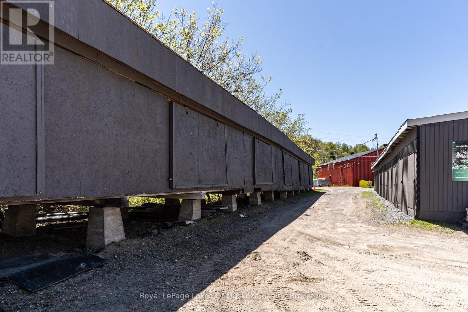 7 East Airport Road — photo 40