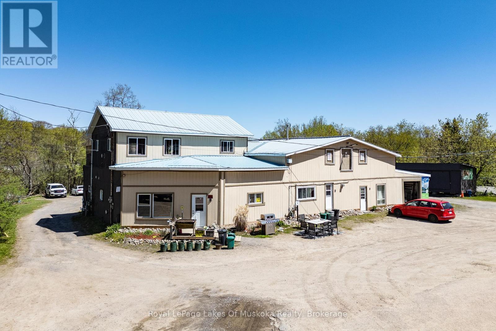 7 East Airport Road — photo 43
