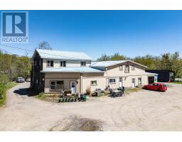 7 East Airport Road, Huntsville, ON P1H1X7 Photo 43