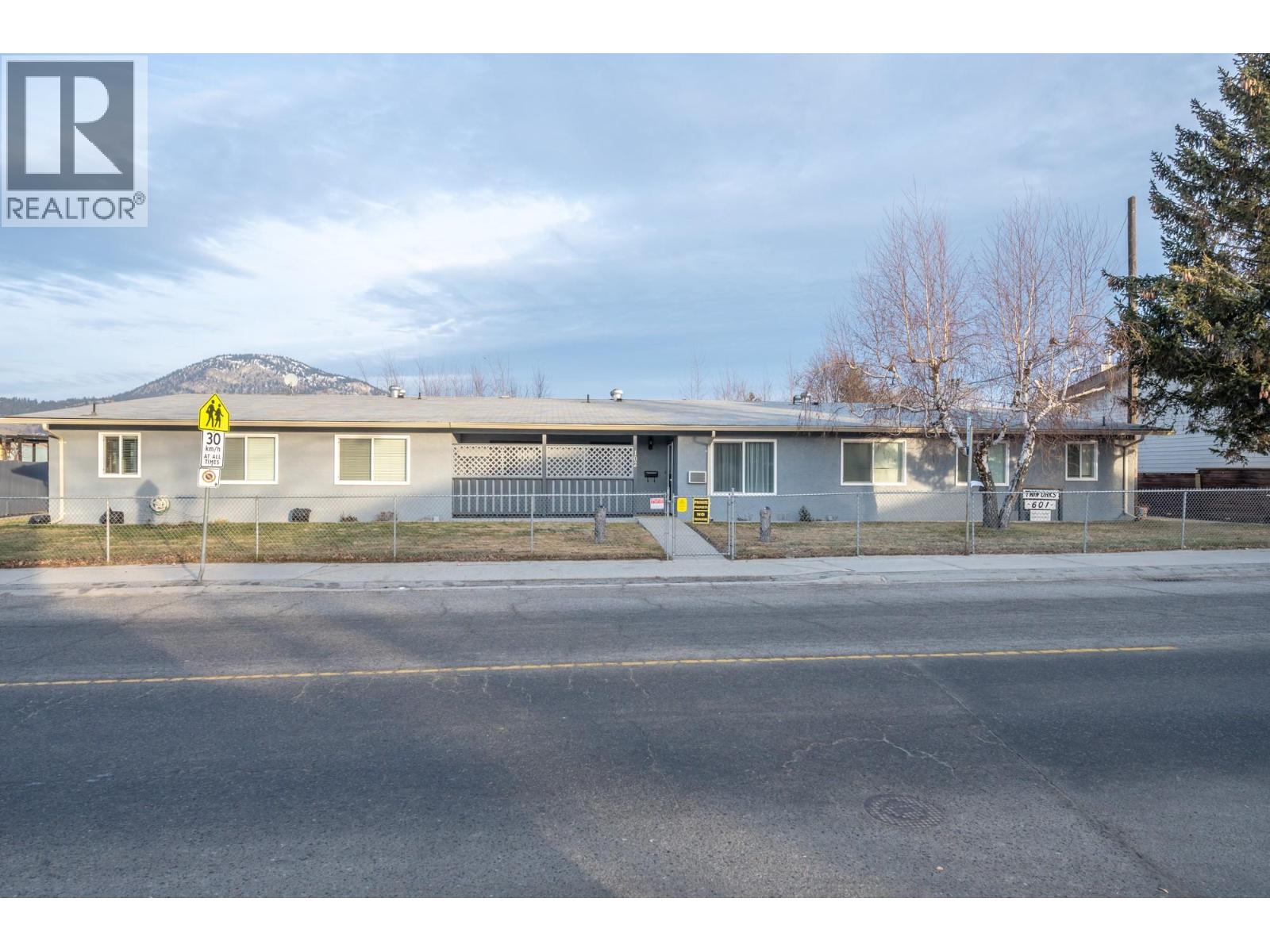 #101 601 Wade Avenue - 3