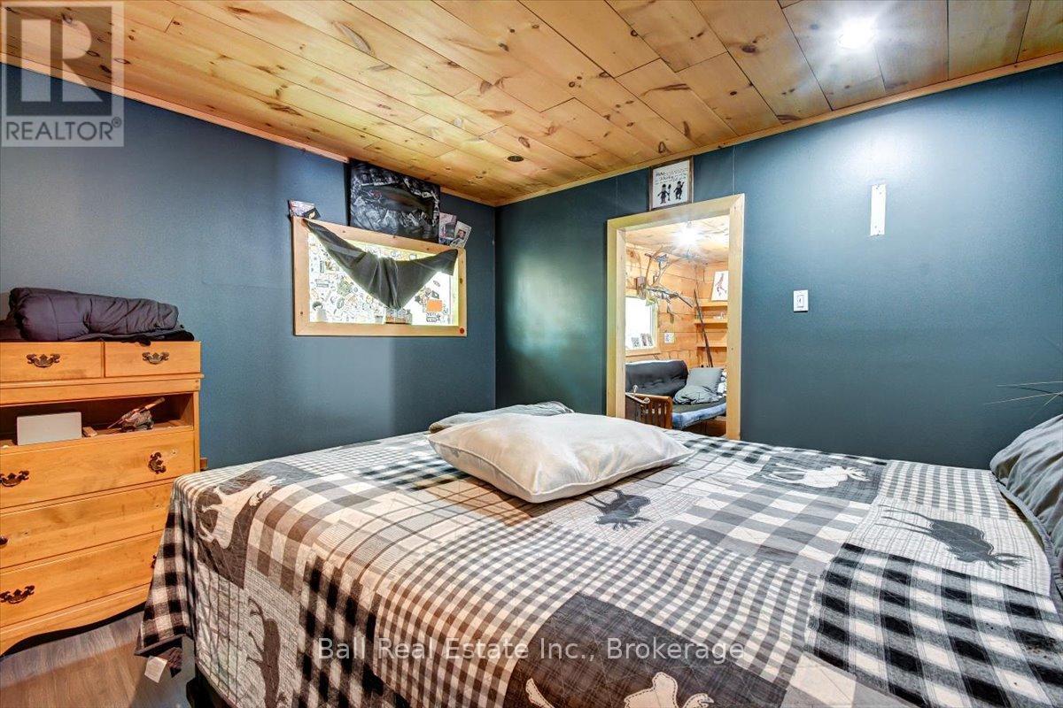 20 ART BOTT ROAD - 34
