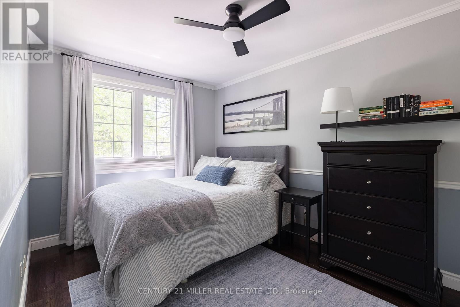 1259 RICHARDS CRESCENT - 19