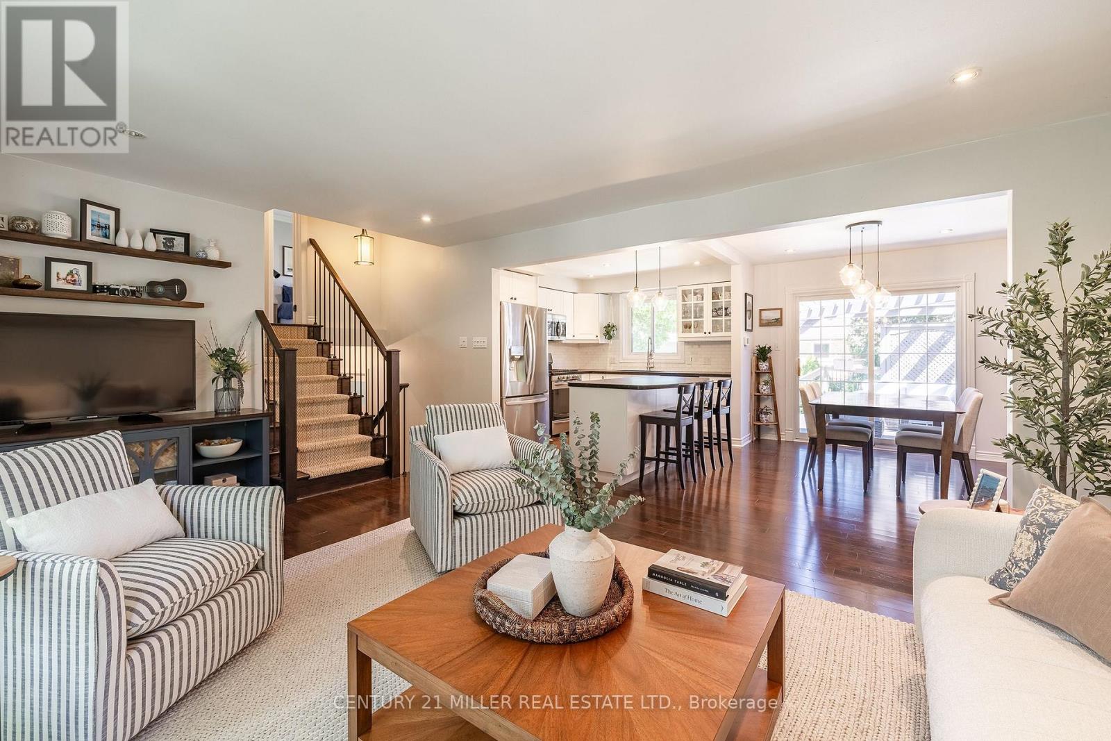 1259 RICHARDS CRESCENT - 9
