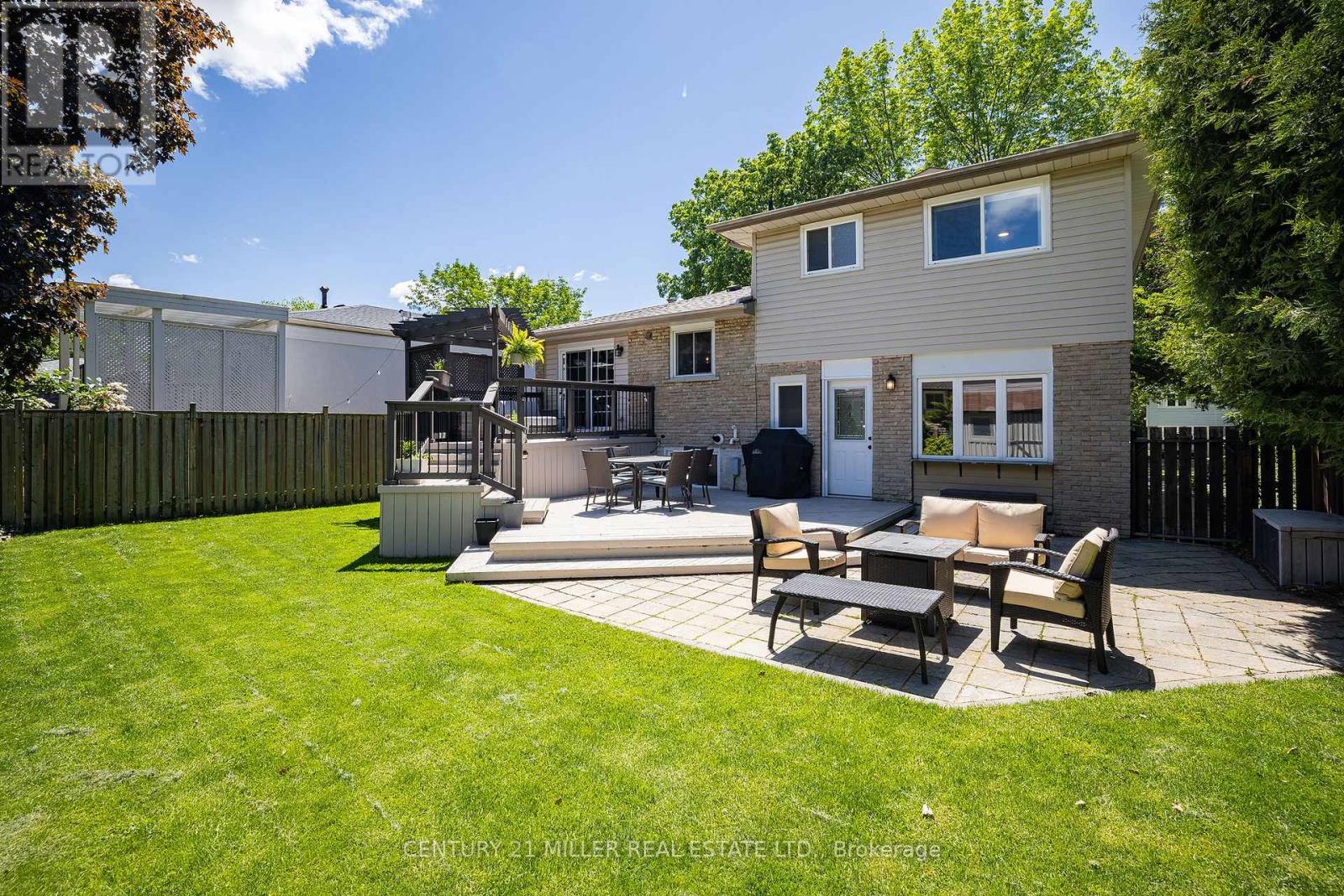 1259 RICHARDS CRESCENT - 28