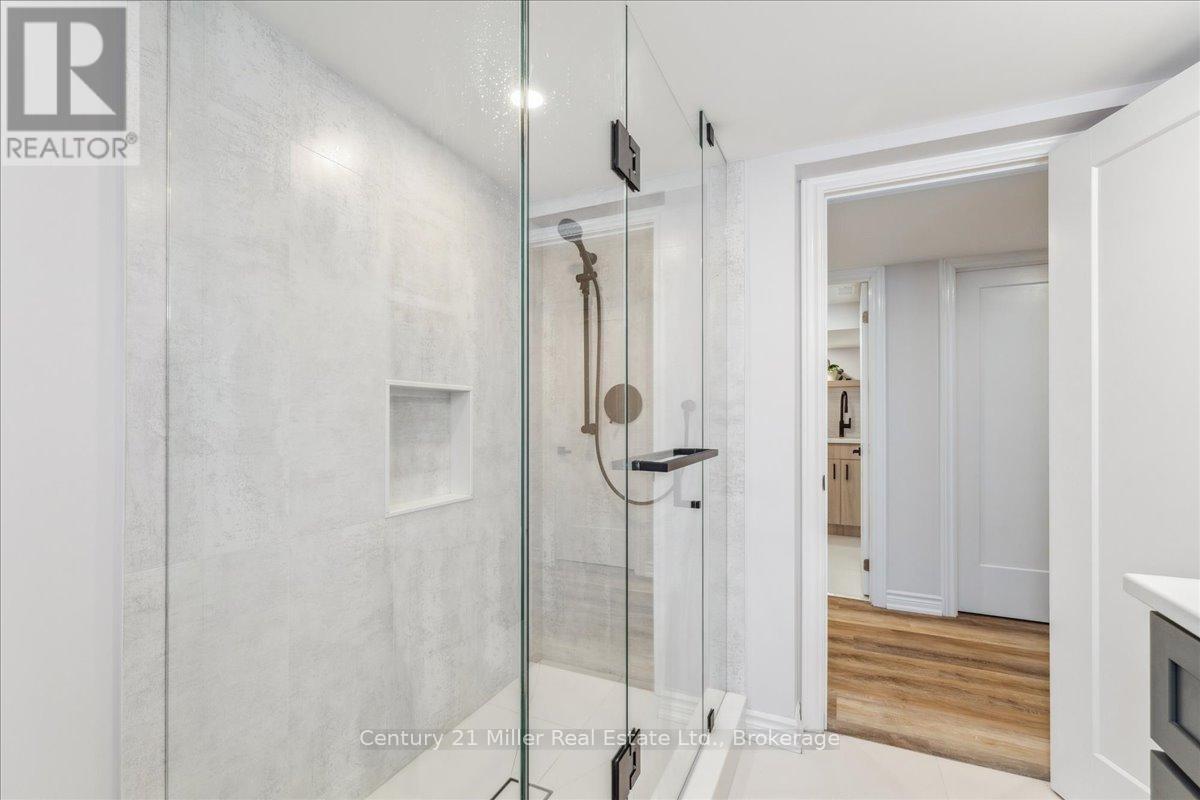 281 PEEL STREET - 32