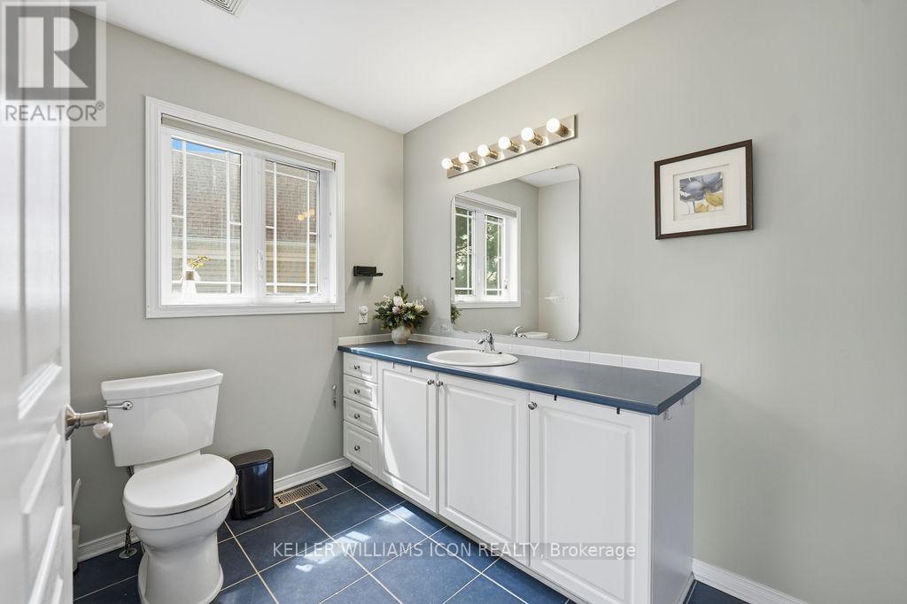 90 SUNVALE WAY - 32
