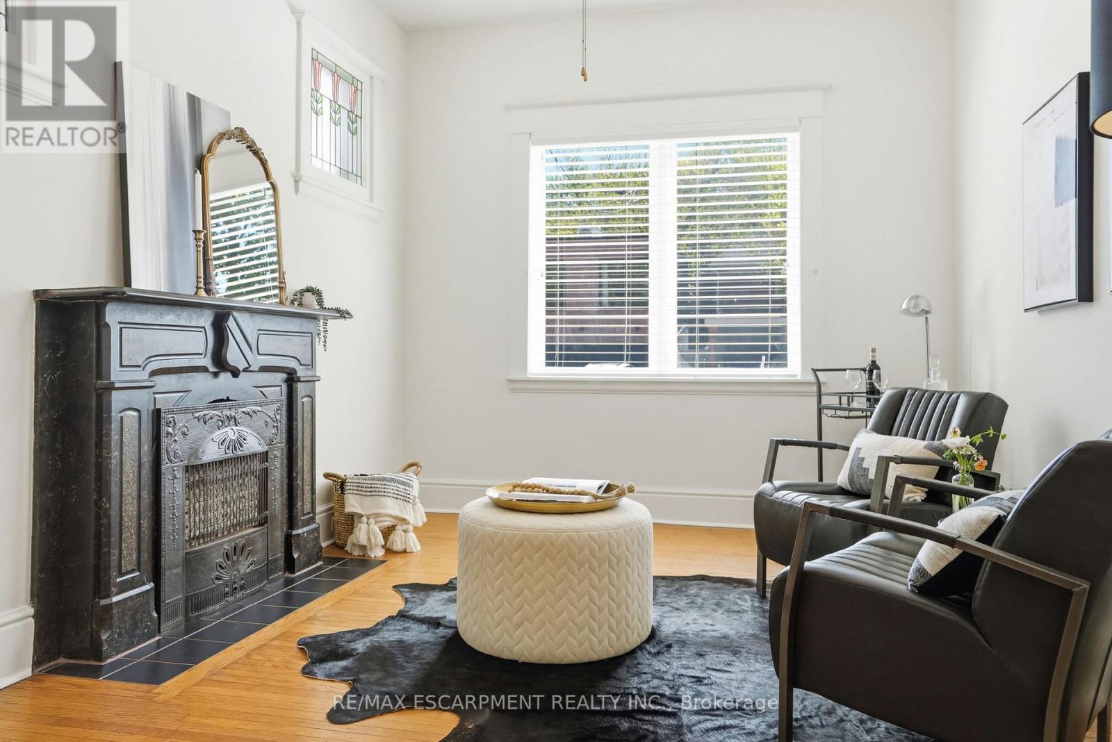 314 HESS STREET S - 21