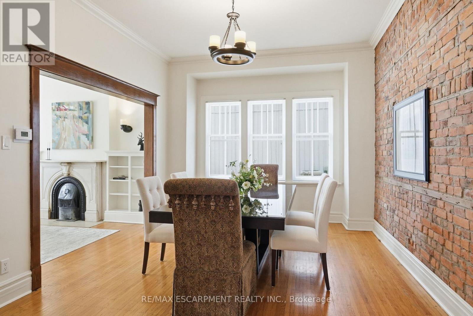 314 HESS STREET S - 11