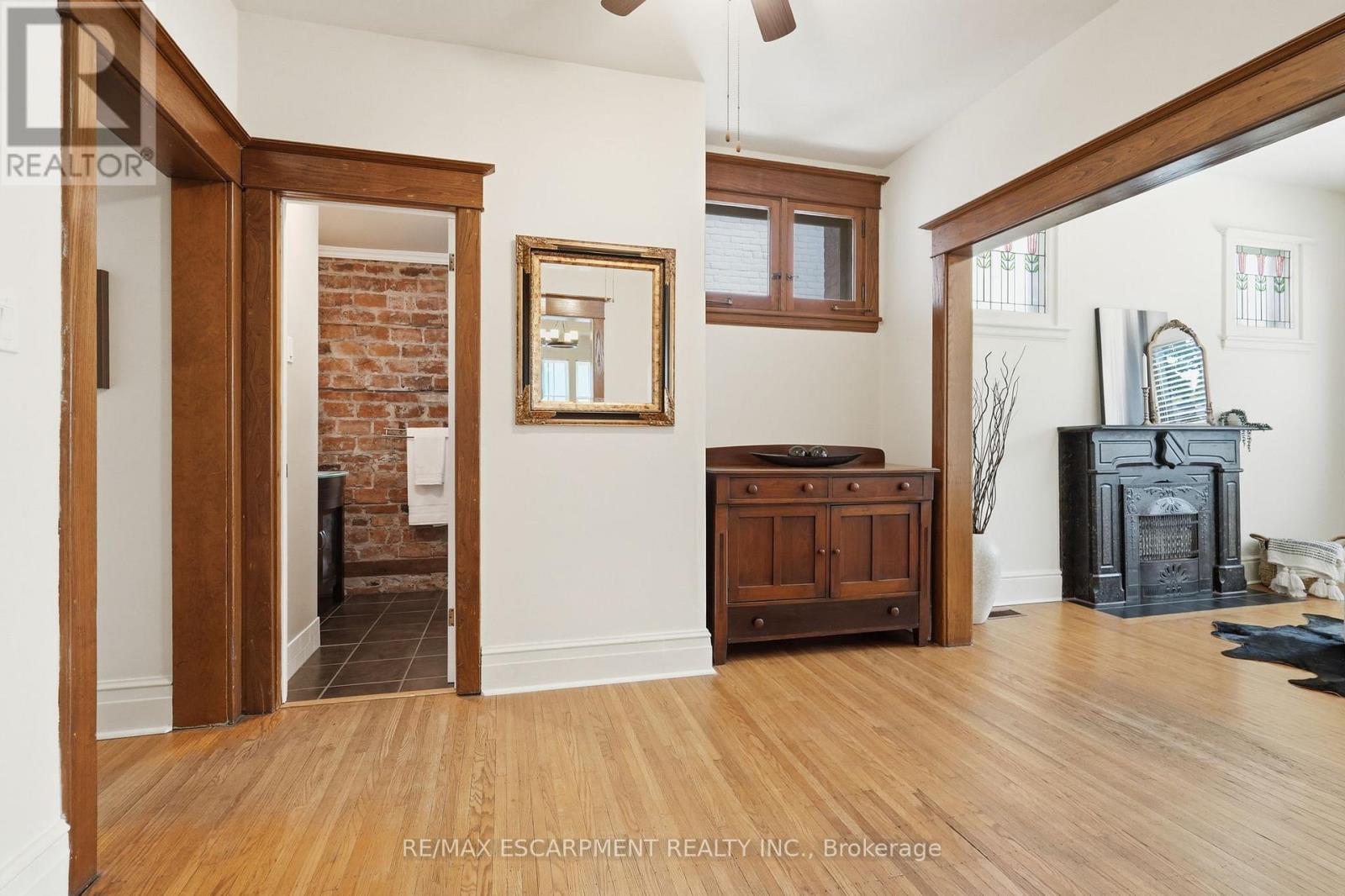 314 HESS STREET S - 17