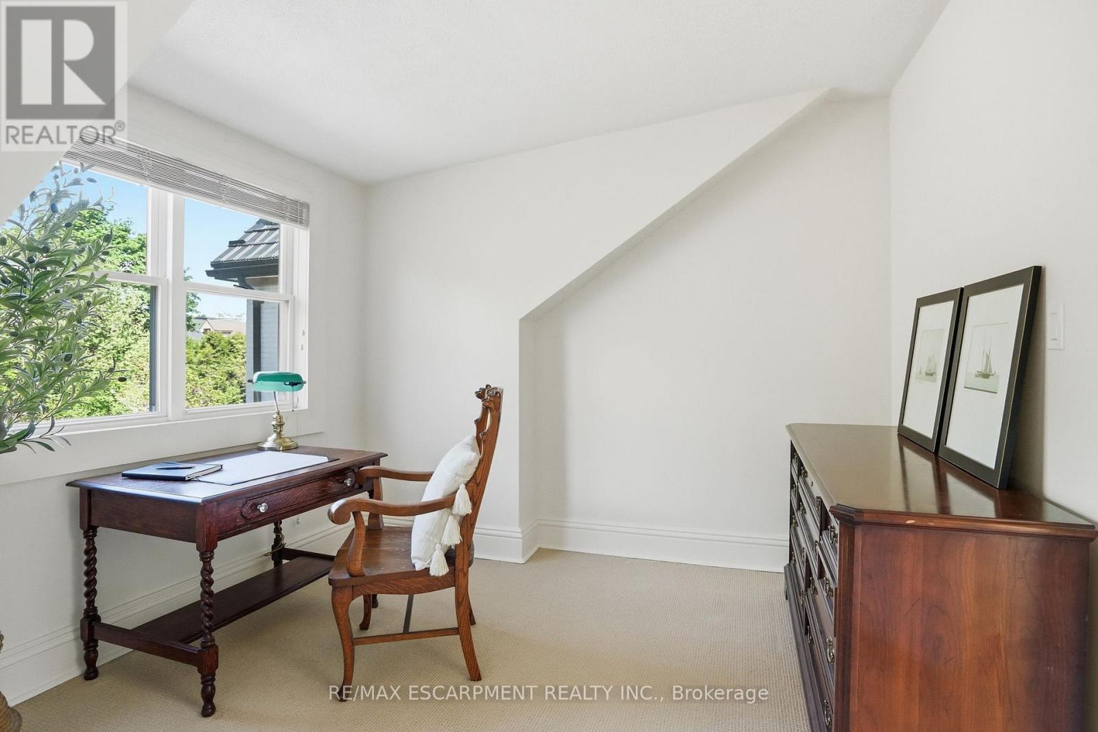 314 HESS STREET S - 41