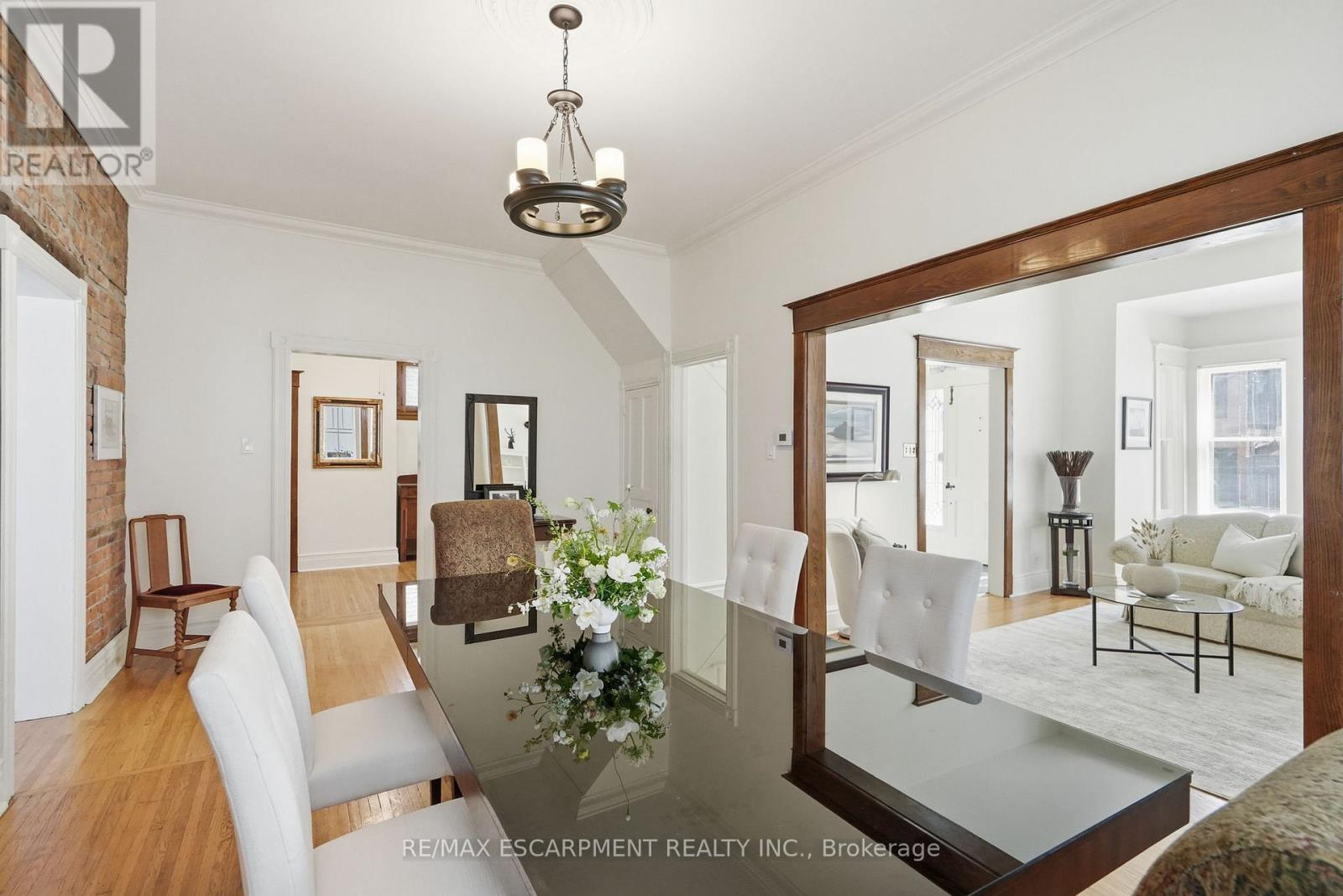 314 HESS STREET S - 12