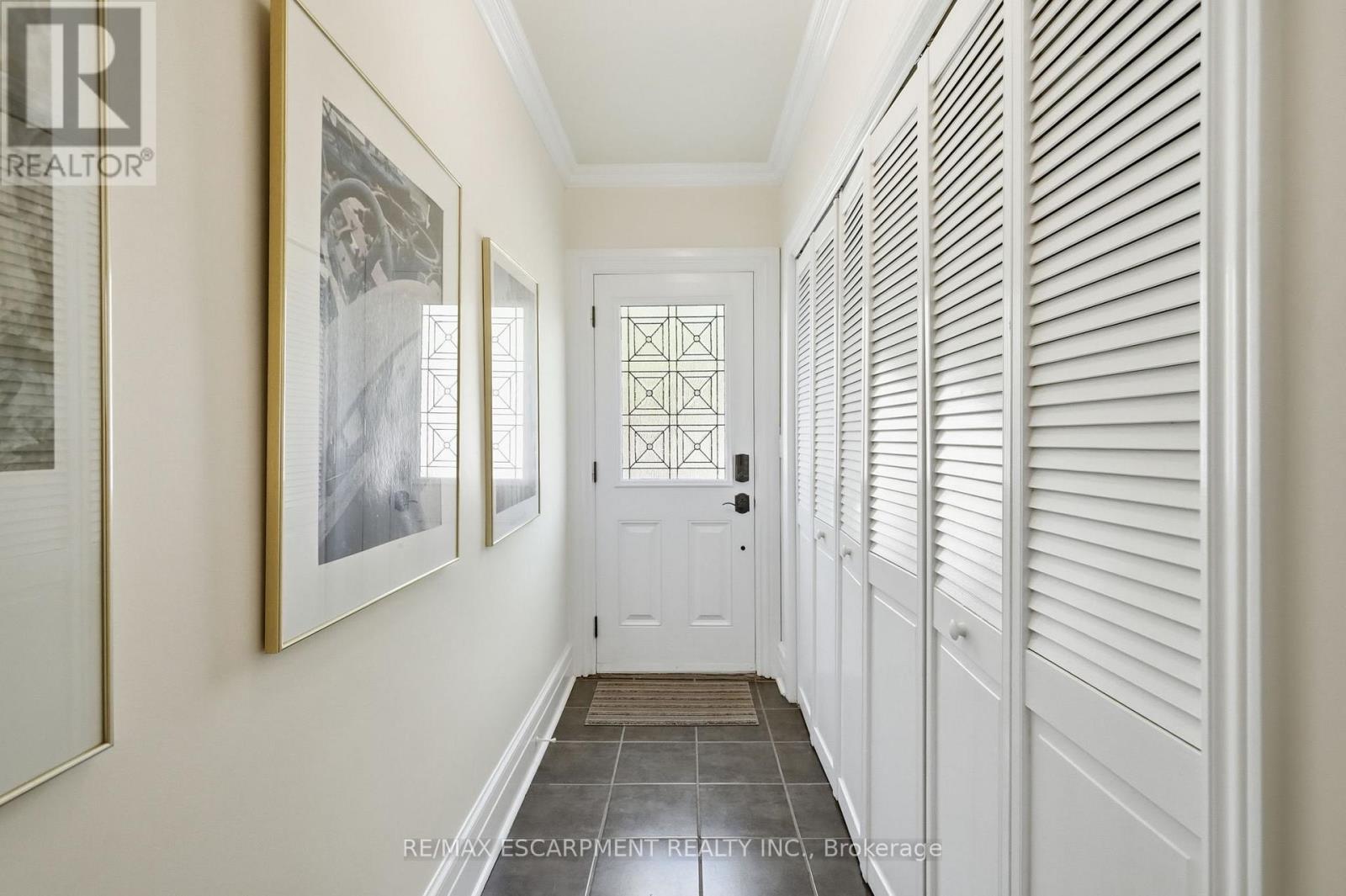 314 HESS STREET S - 28