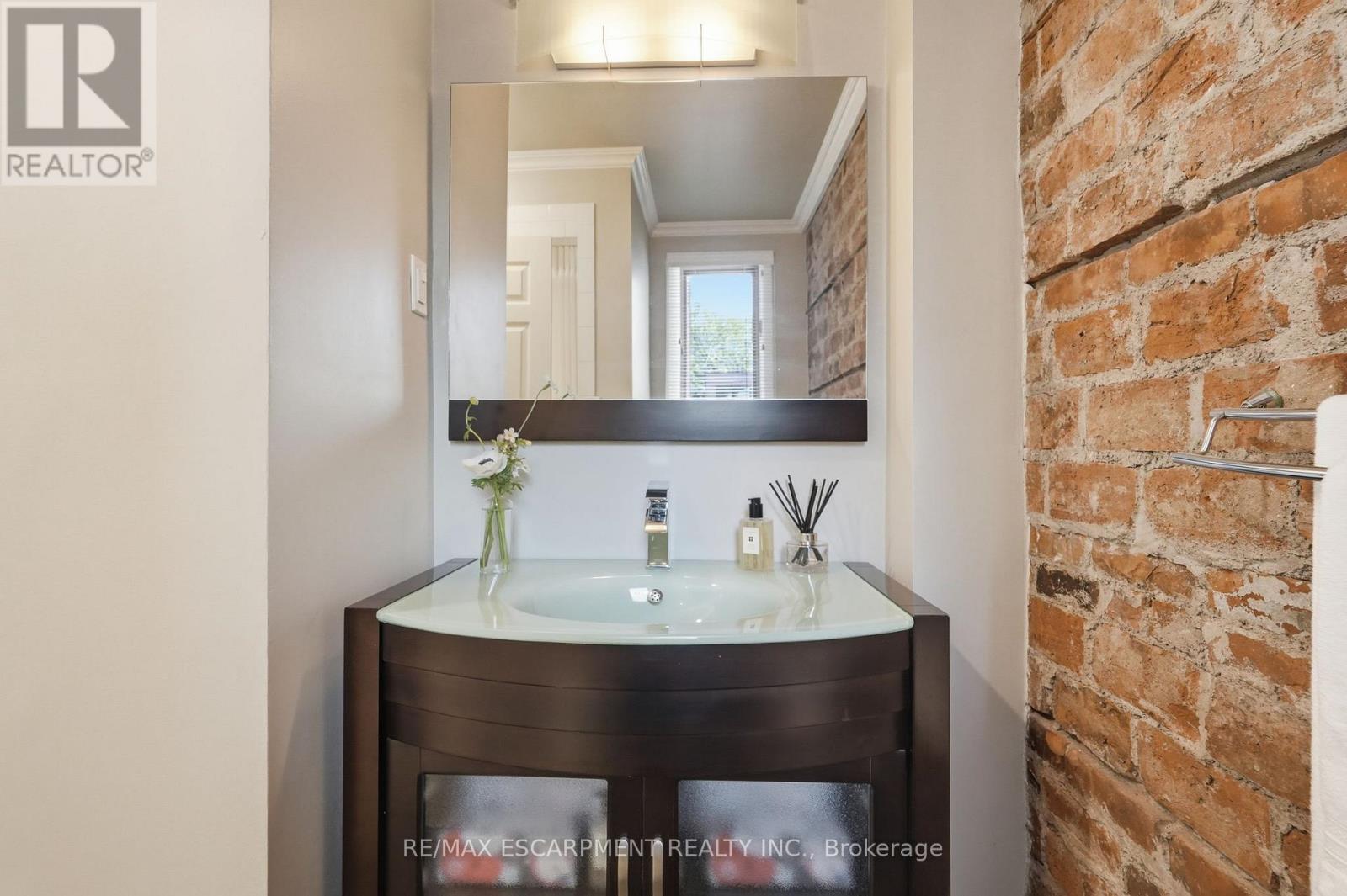 314 HESS STREET S - 24