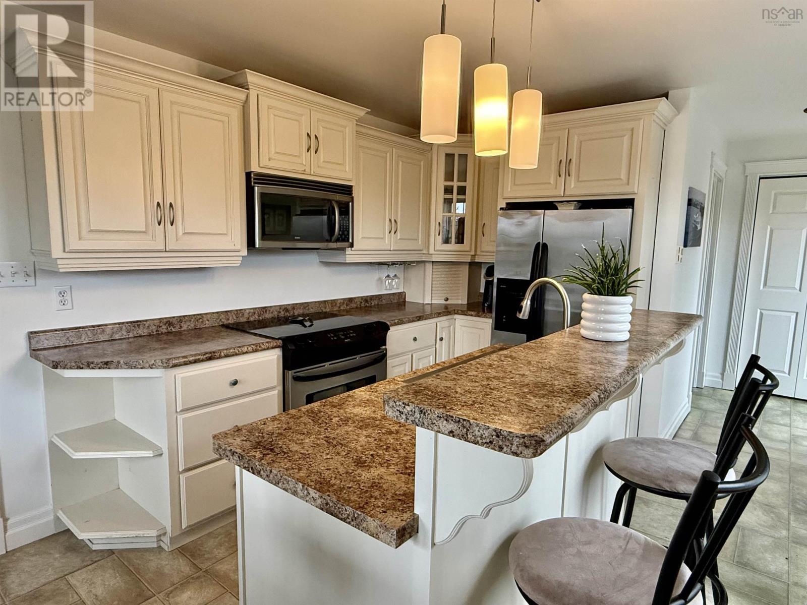 1209 Stoney Island - 15