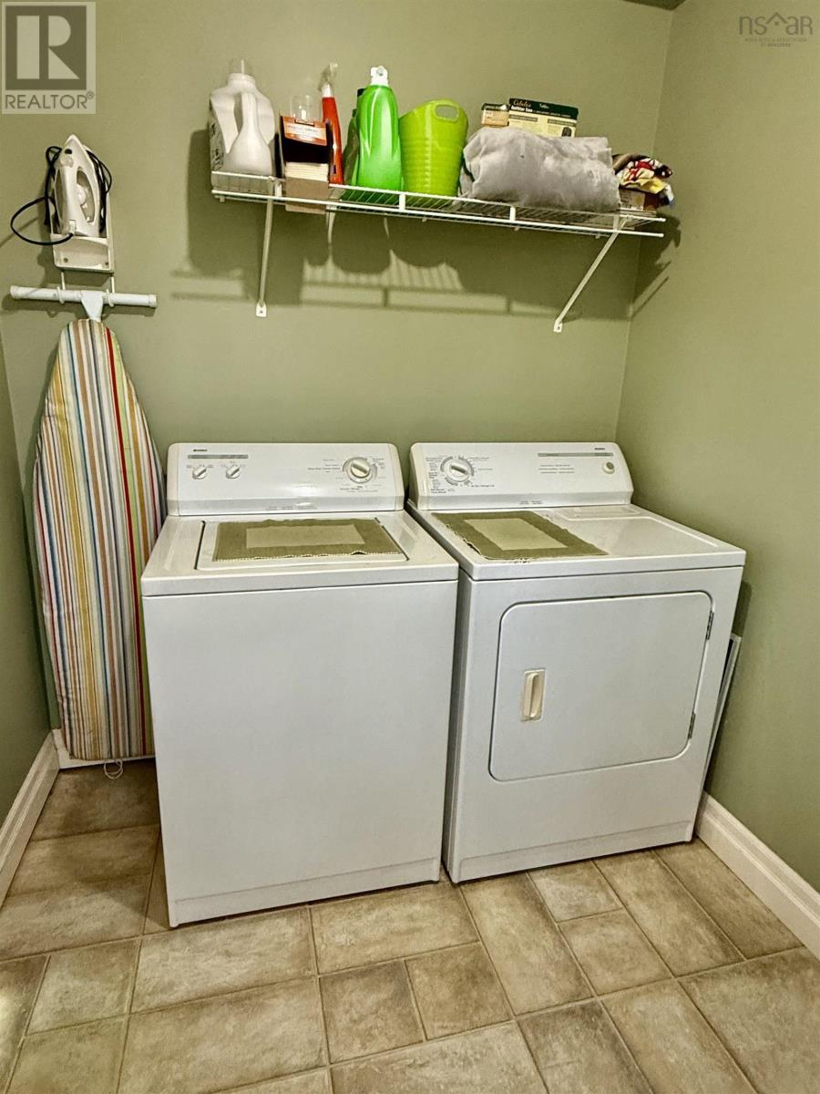 1209 Stoney Island - 14