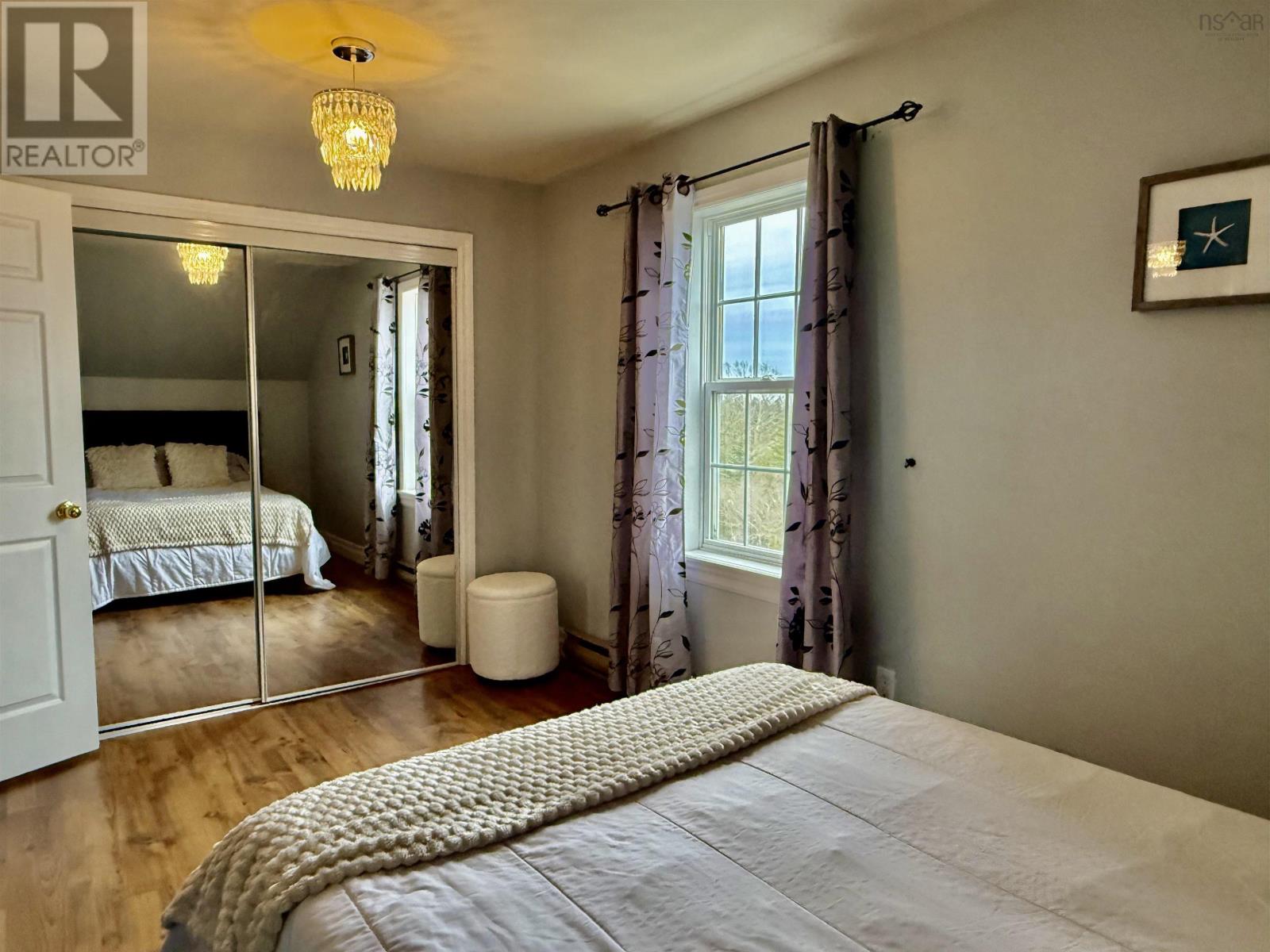 1209 Stoney Island - 27