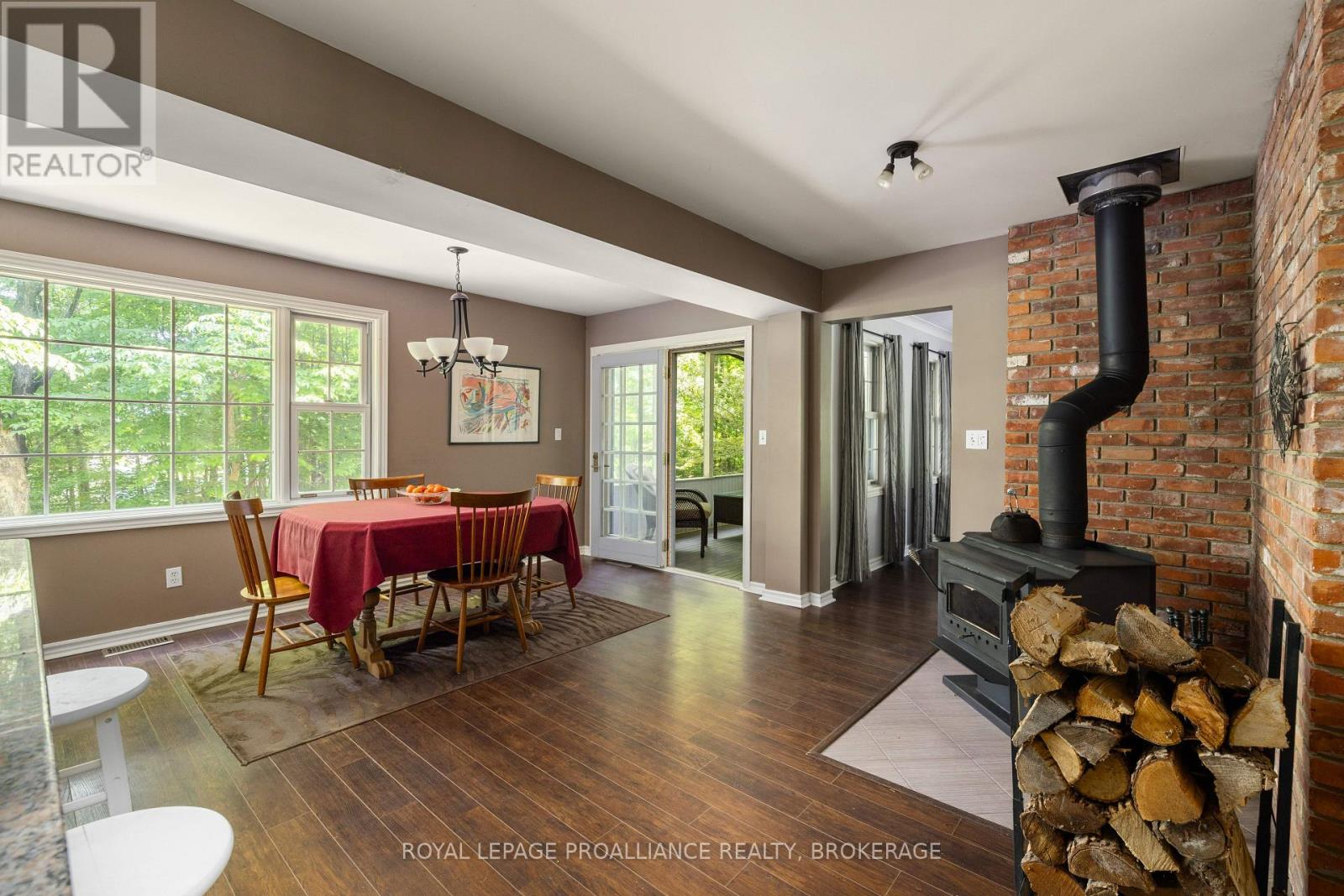 1403 NORWAY ROAD - 26