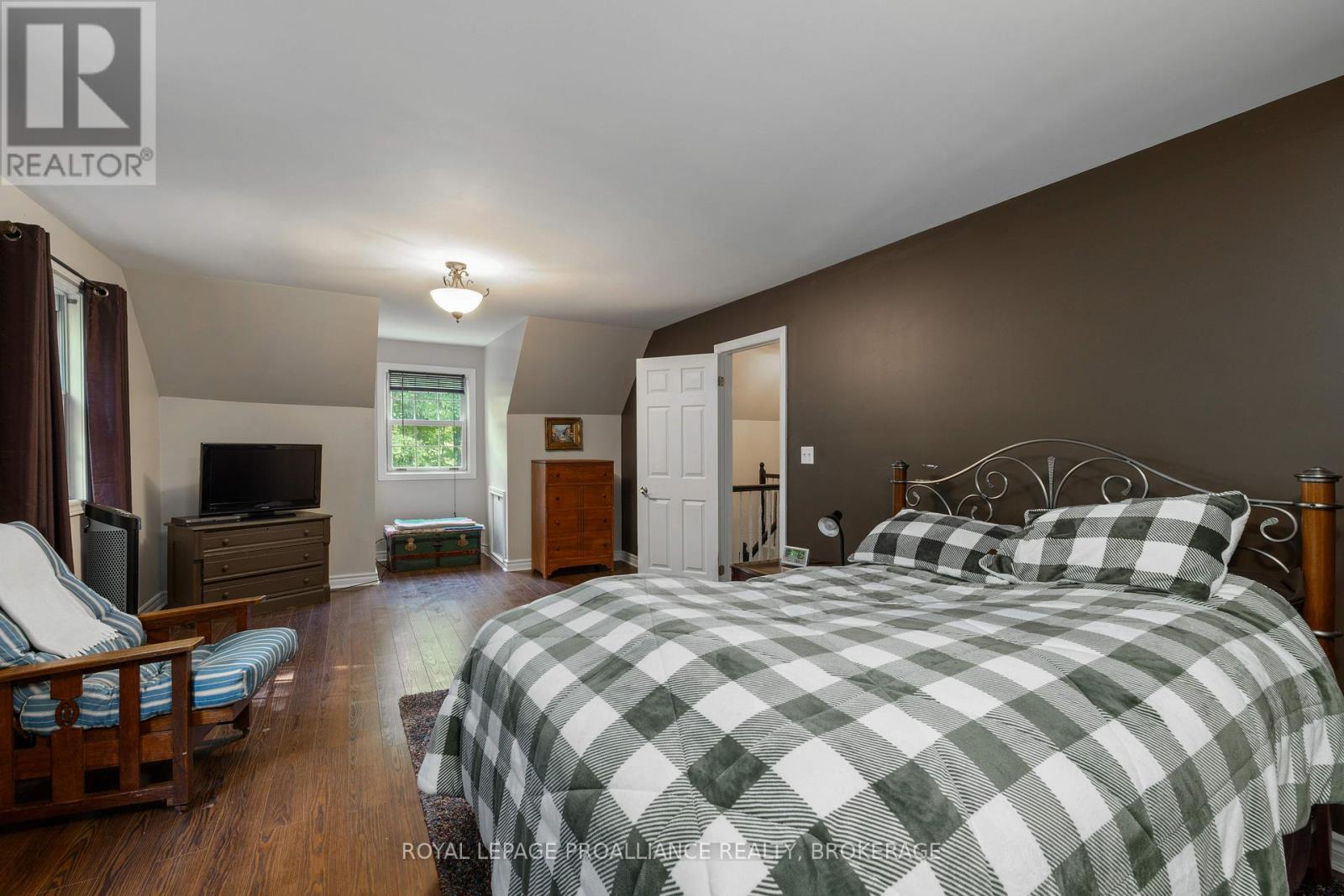 1403 NORWAY ROAD - 43