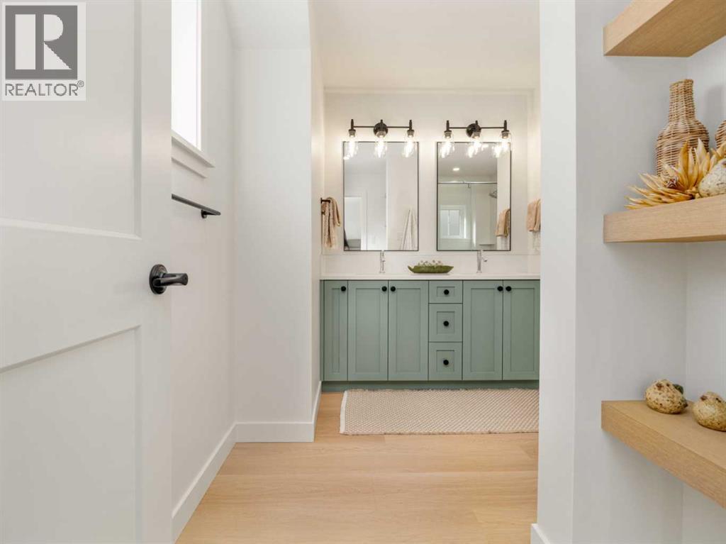 3028 21 Street — photo 34