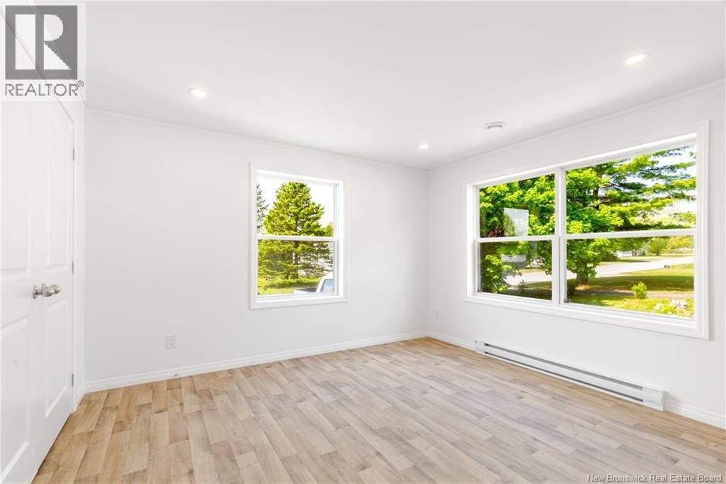 16 Tamarack Drive - 12