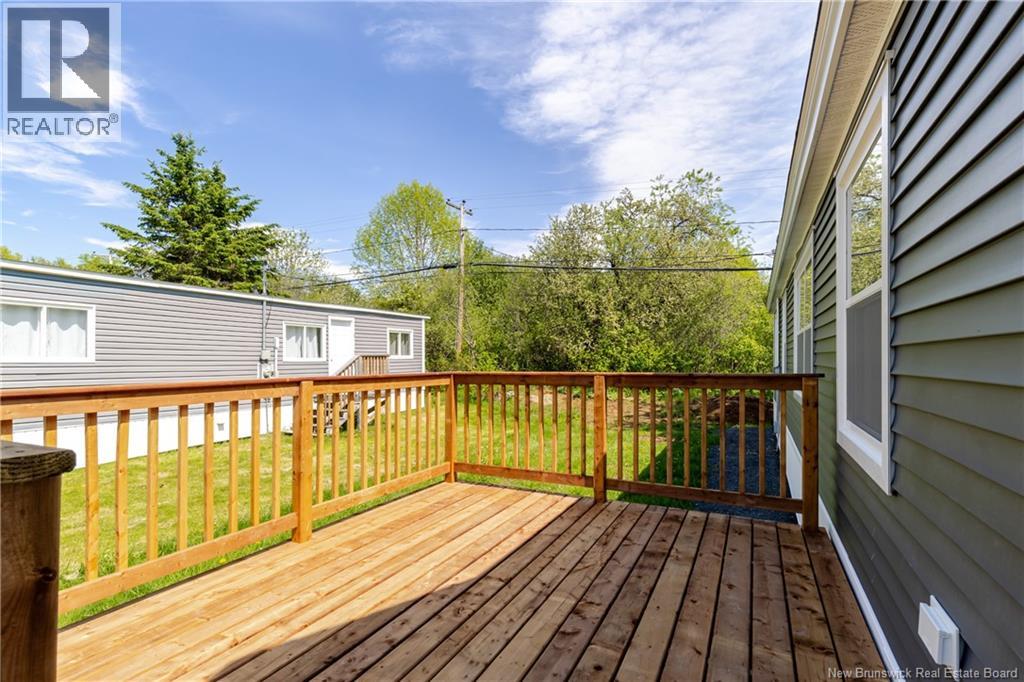 16 Tamarack Drive - 4