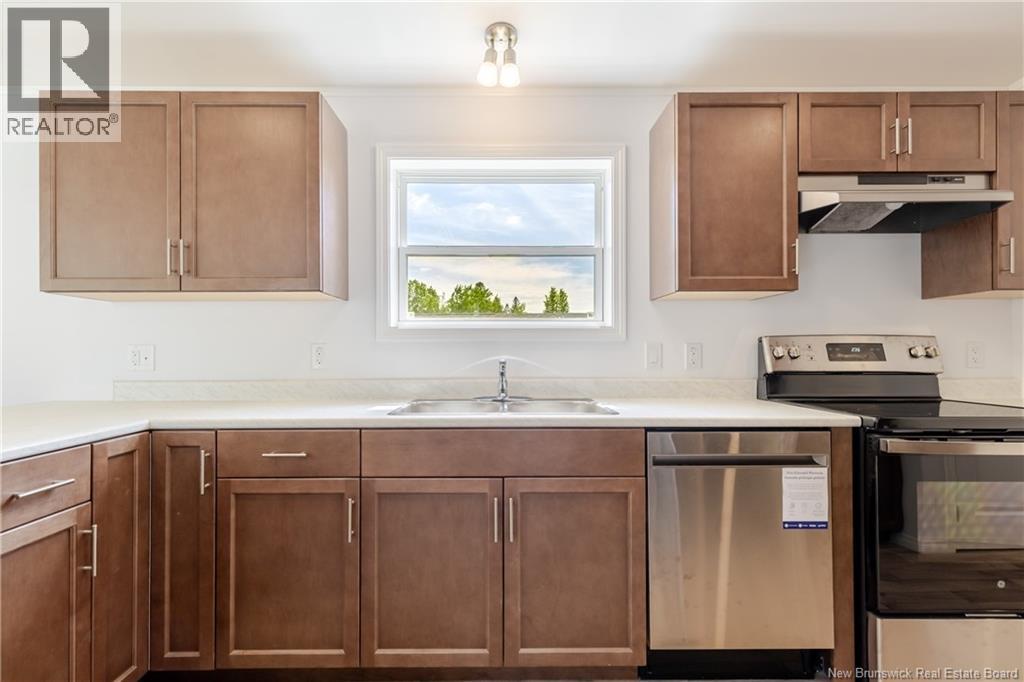 16 Tamarack Drive - 8