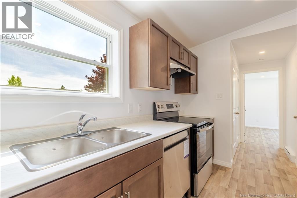 16 Tamarack Drive - 9