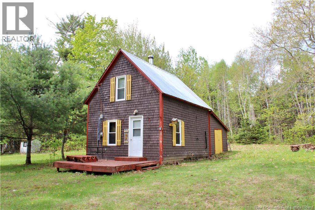 9 Clarks Point Road - 1