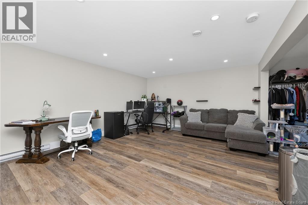 84 FRANCFORT Crescent - 33