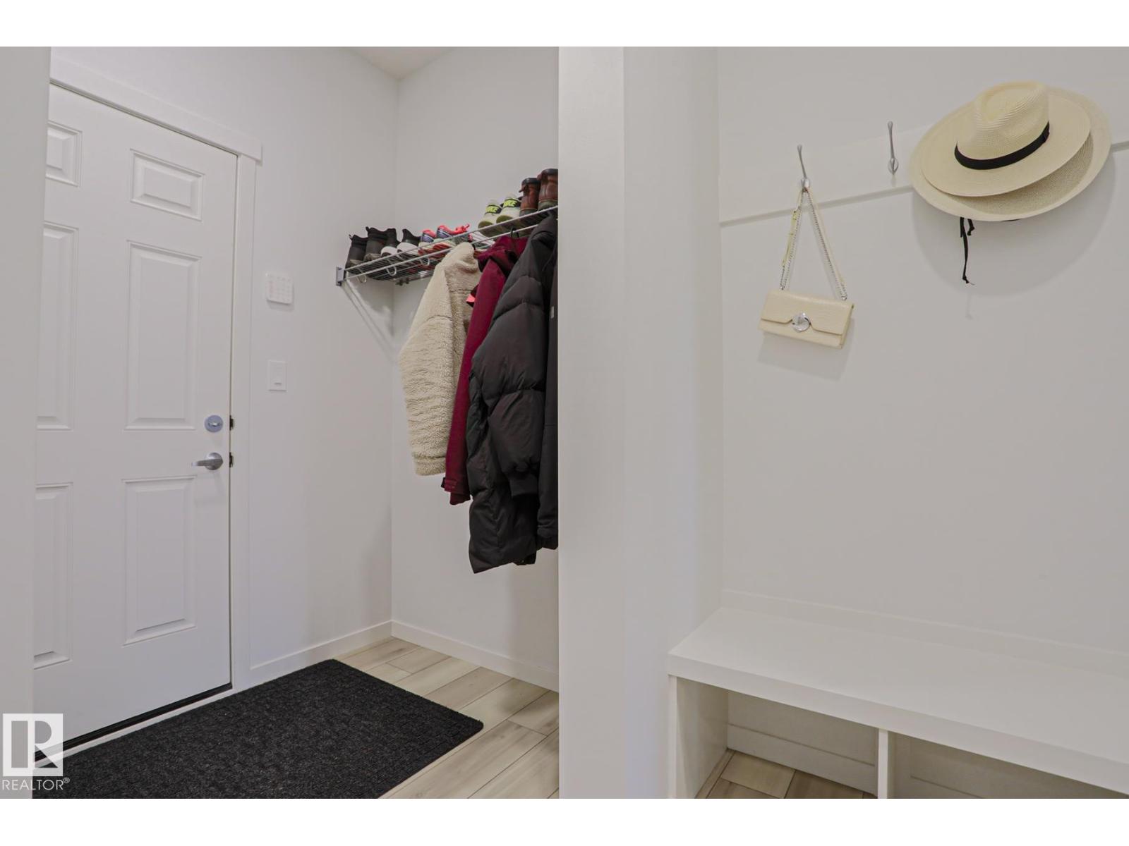 28 ROSEWOOD WY — photo 10