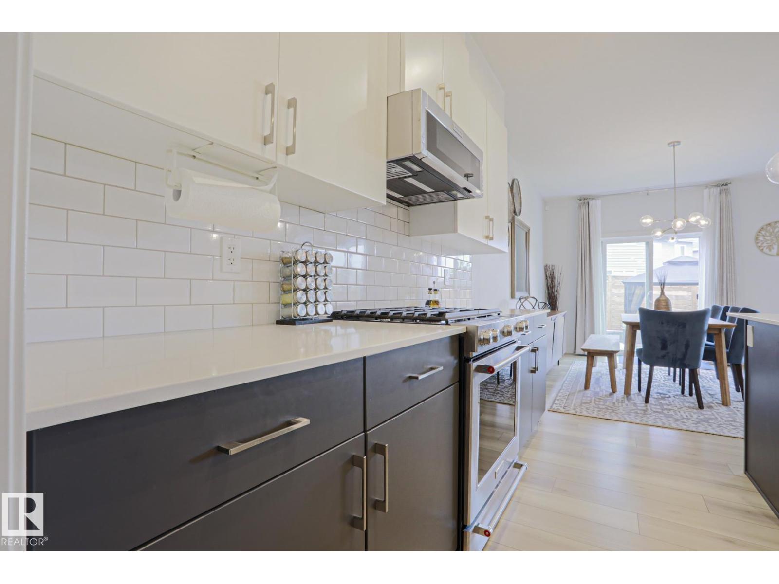 28 ROSEWOOD WY — photo 12