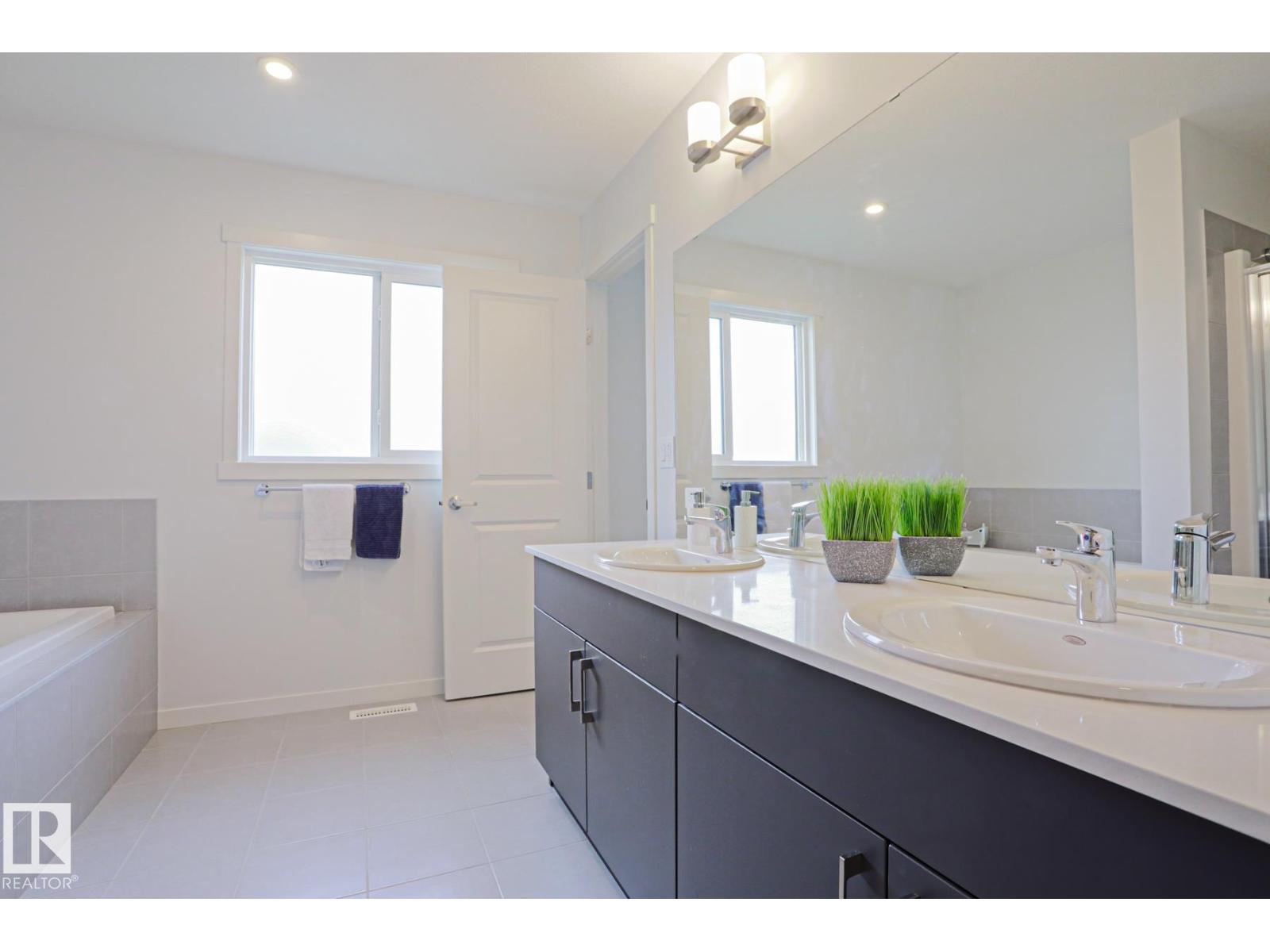 28 ROSEWOOD WY — photo 26