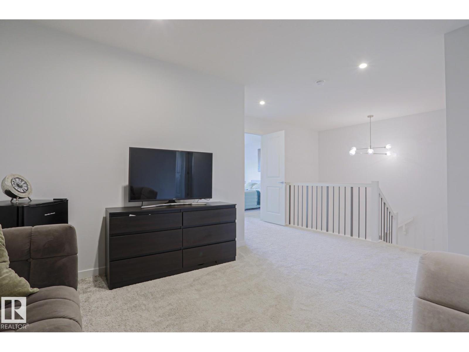 28 ROSEWOOD WY — photo 31