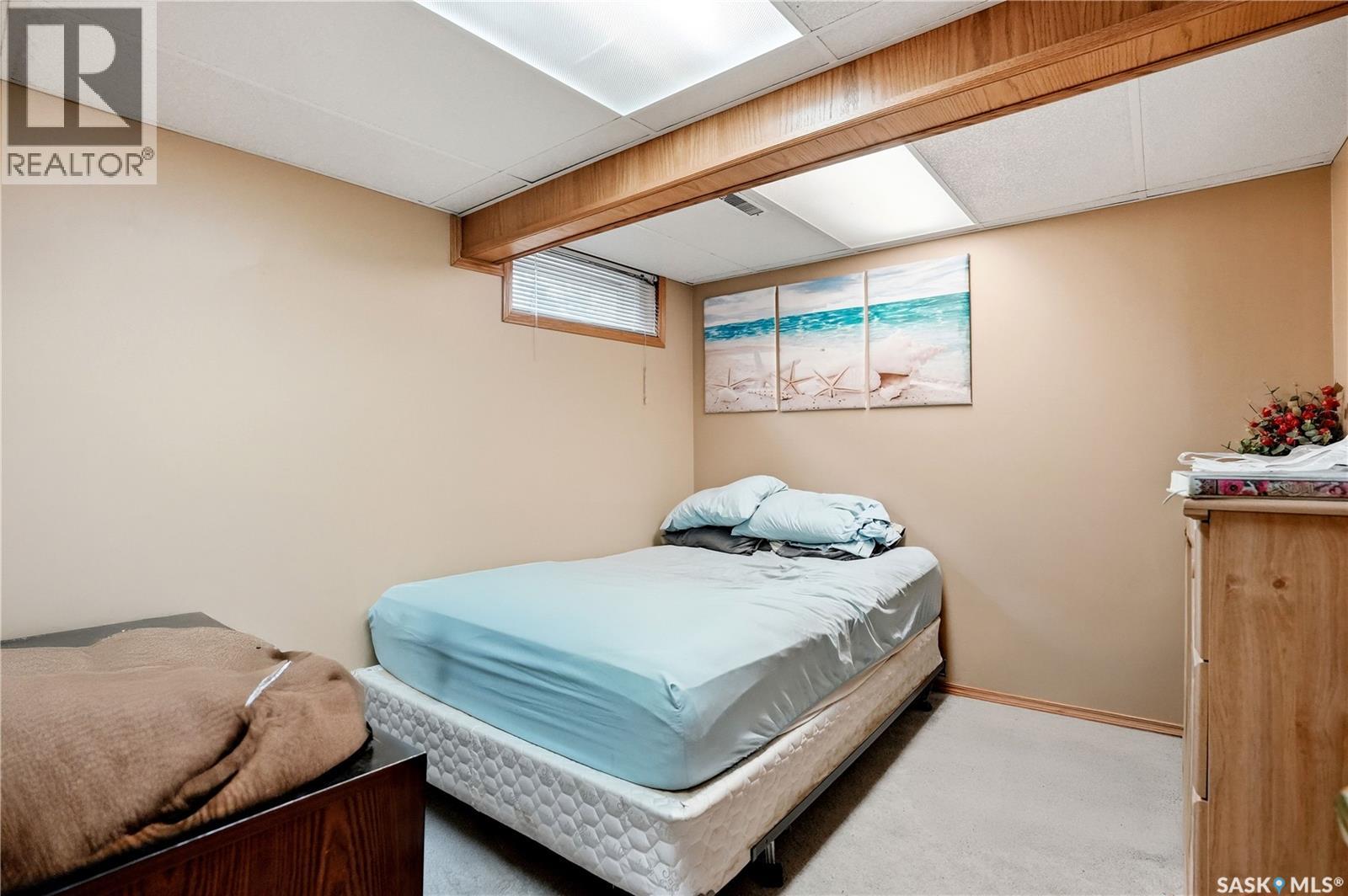 2646 Crocus DRIVE E - 36