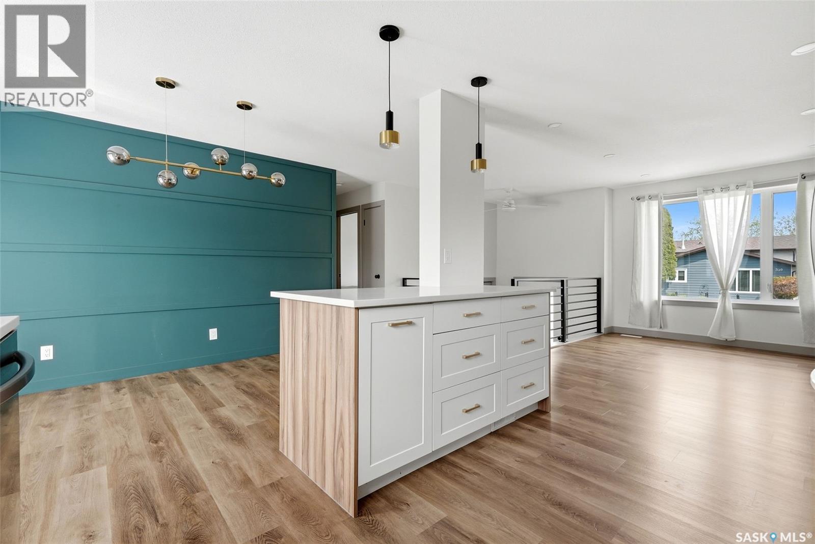 306 Howe PLACE - 12