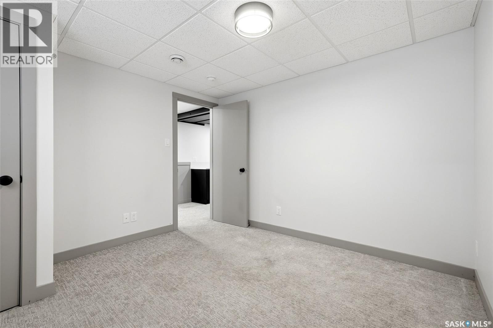 306 Howe PLACE - 30