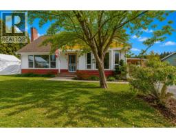 10919 Acland Street, Summerland