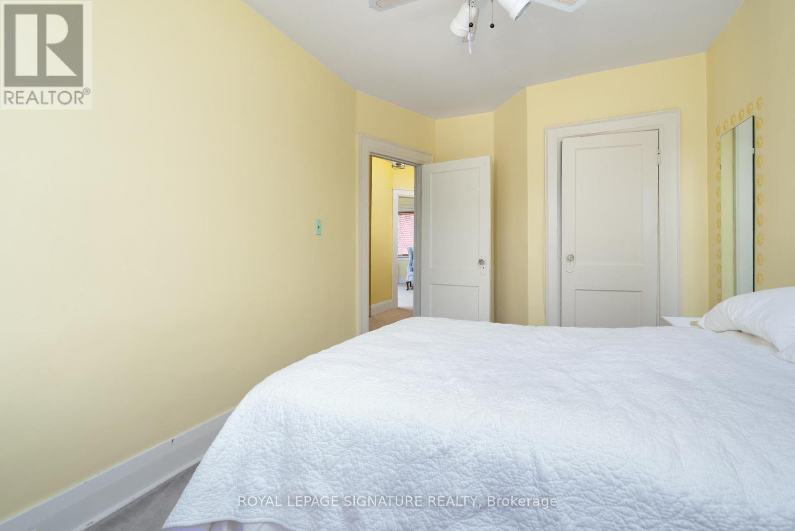 101 DELORAINE AVENUE - 23