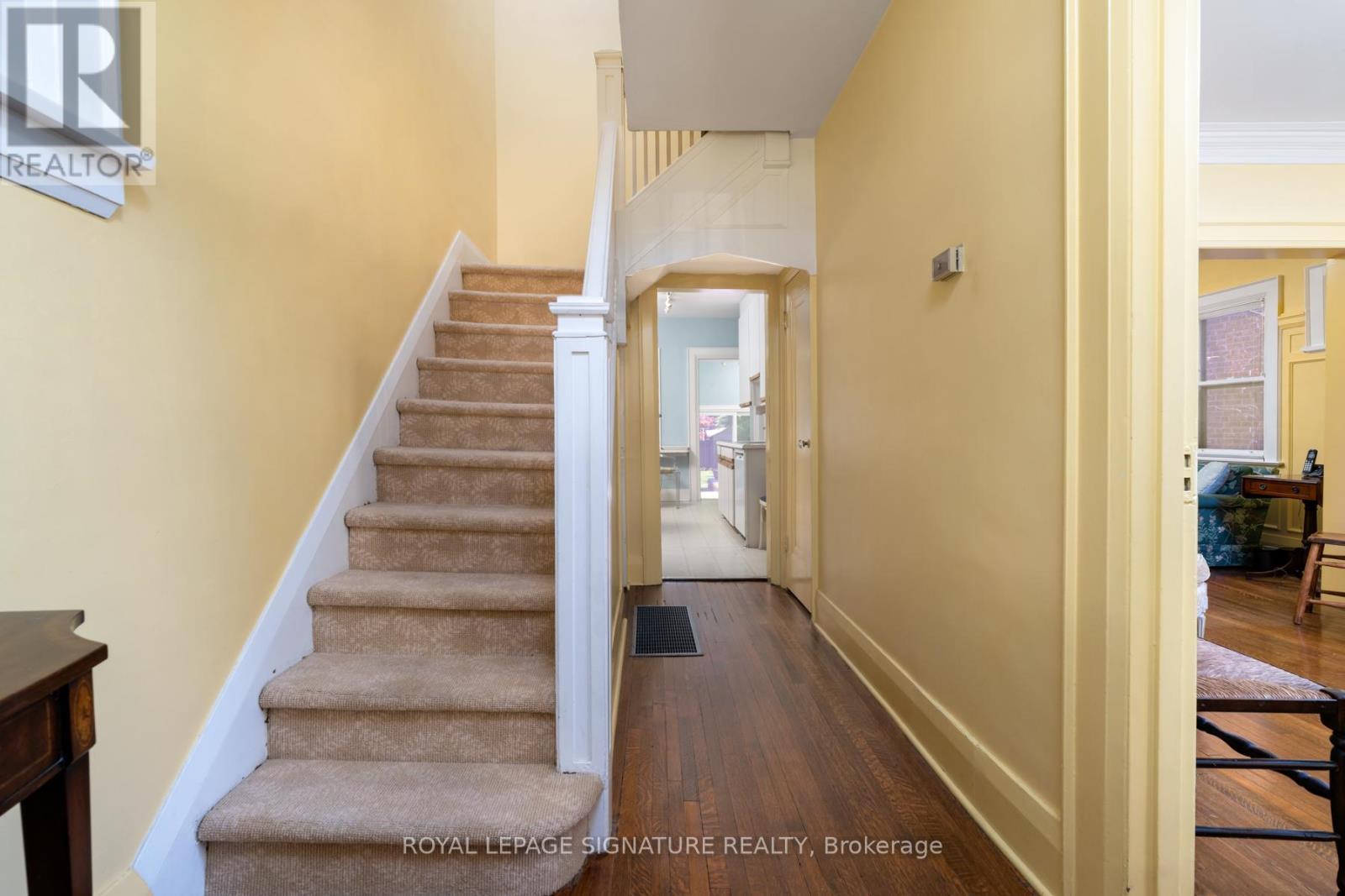 101 DELORAINE AVENUE - 7