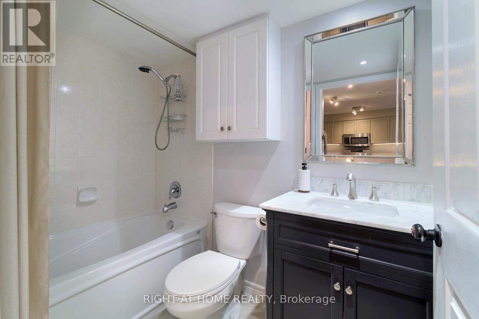 #210 7 LORRAINE DRIVE - 25
